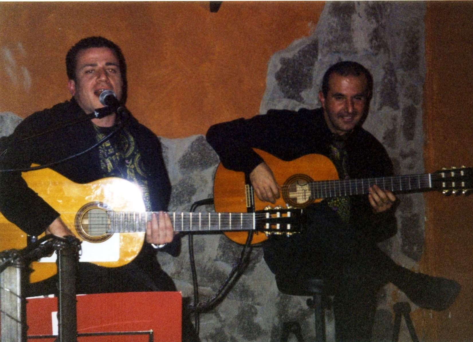 Soleada live performance with the band on stage