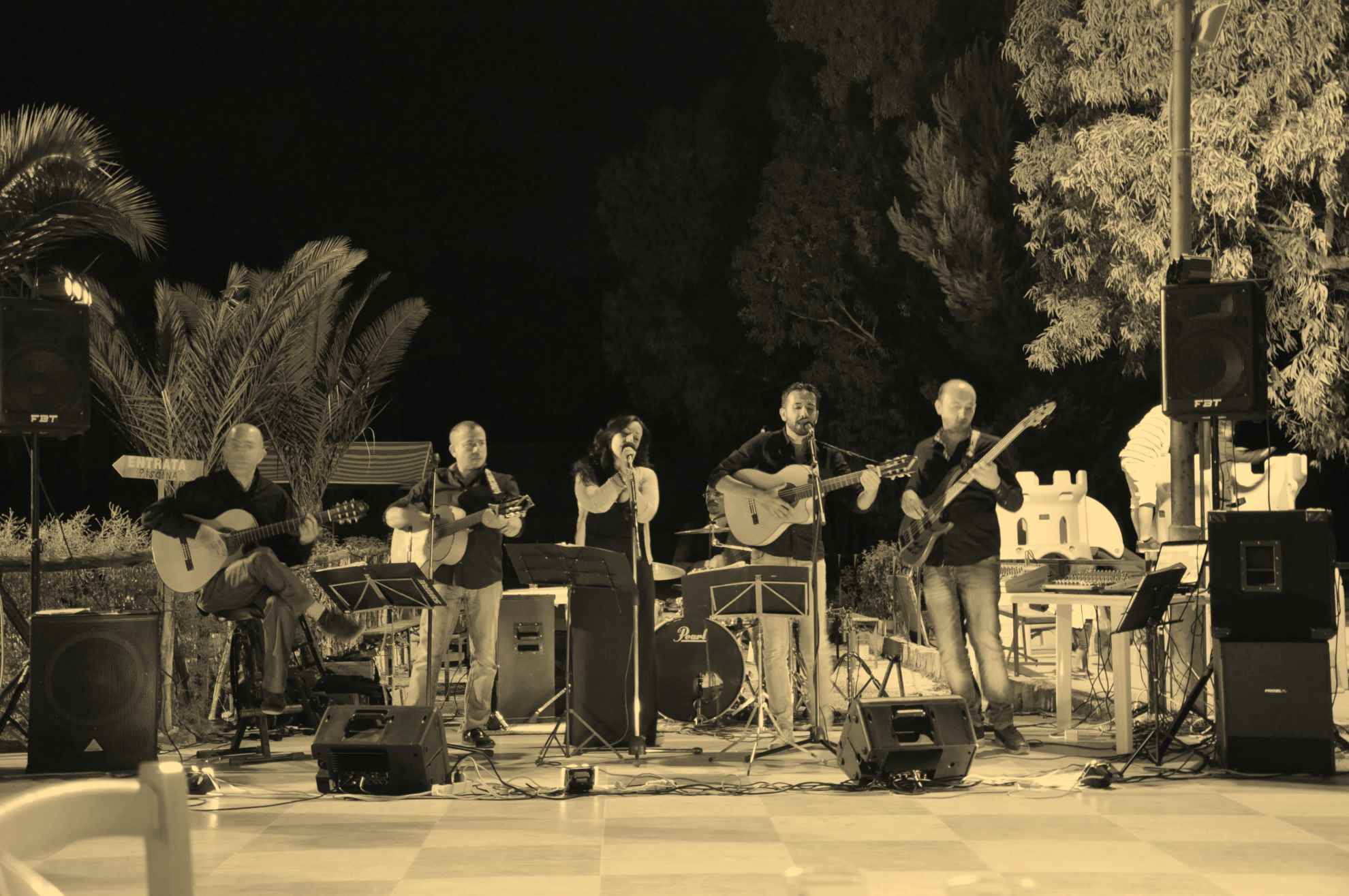 Soleada performing at a birthday event
